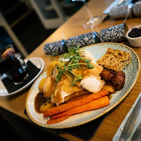 The Shepherds Inn, 4*